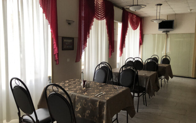 Raduga Hotel