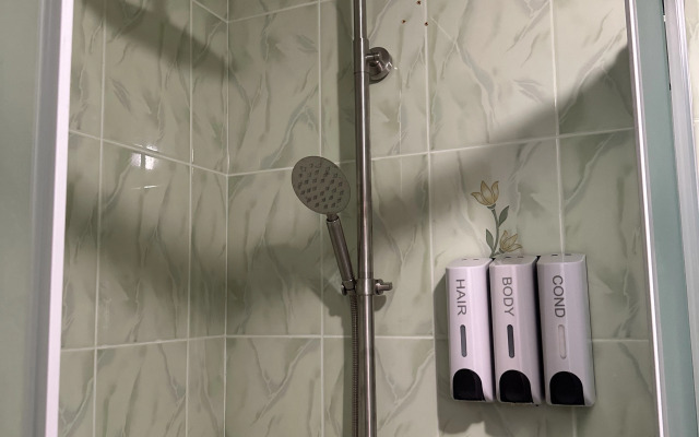 Квартира Теплая Атмосфера для Комфортного Отдыха