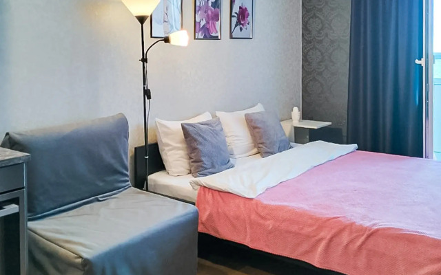 Stilnaya Studiya U Ladozhskogo Vokzala Flat