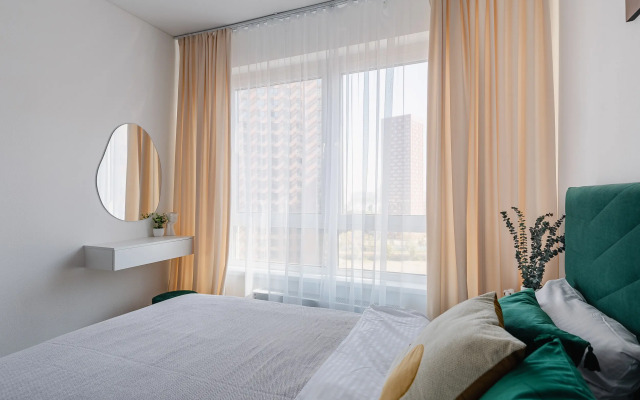 U Metro Aminyevskaya Flat