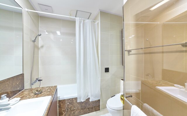 Luxury One Bedroom HighWill Apartments