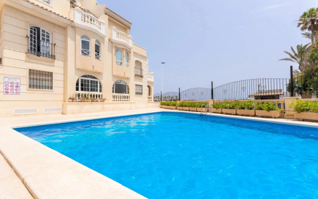 Duquesa Apartment