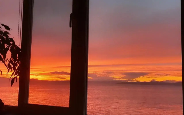 Na beregu morya v tsentre goroda Flat