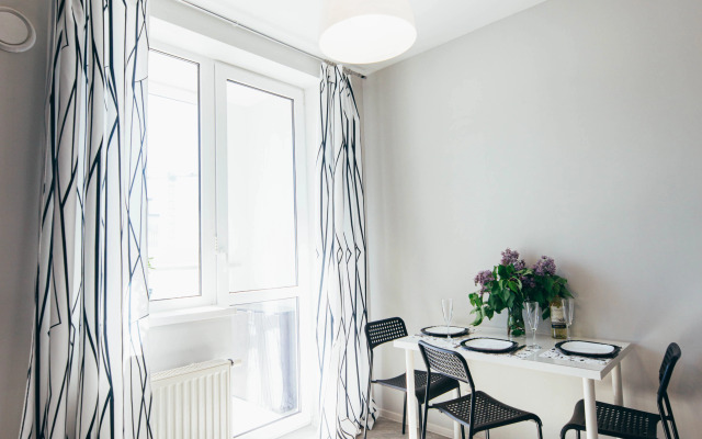 Апартаменты День и Ночь на Согласия