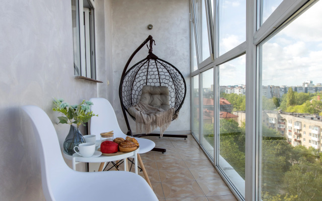 S Shikarnym Vidom na Rybnuyu Derevnyu Flat