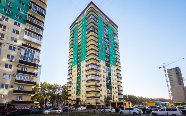 Etazhikvartiryi Na 40 Let Pobedyi 115 Apartments