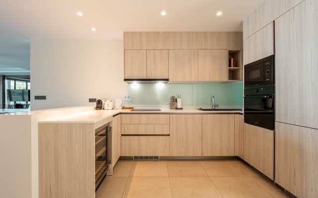 Prekrasnye Apartamenty s Basseynom v Laguna Phuket
