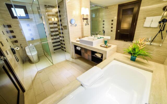 Olalani Resort  Hotel And Condotel