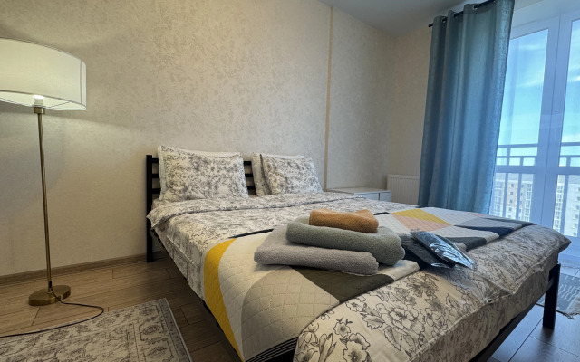 Апартаменты Квартира у метро Грушевка