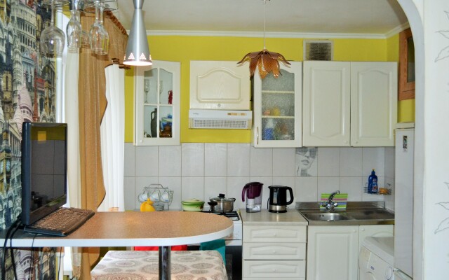 Na Internatsionalnoy Apartment
