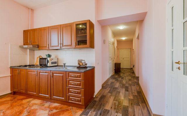 Апартаменты SpbStay на Вознесенском проспекте 3-5