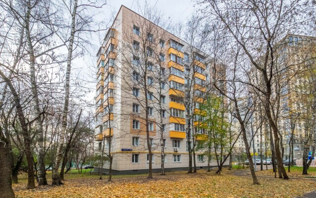 Dlya Dvoikh Ryadom S Metro Molodezhnaya Apartments