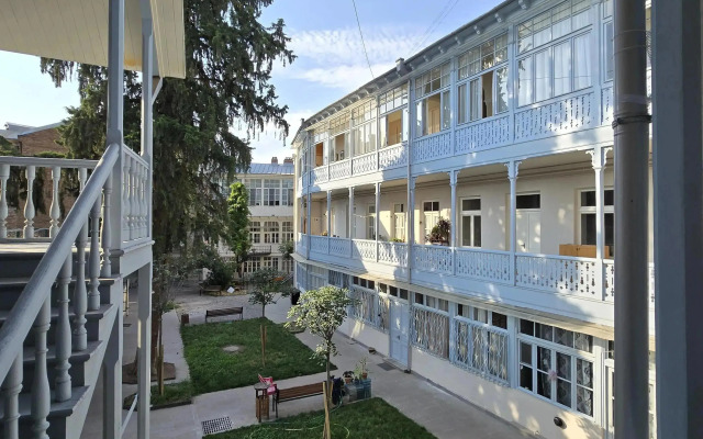 Art Nova 12 Vintage Apartments