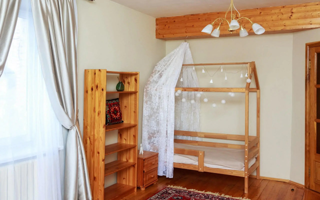 Bolshoy Kottedzh Dlya Vashikh Meropriyatiy Private House