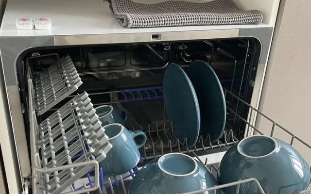 Квартира c нoвым coвременным peмoнтoм и новой техникoй