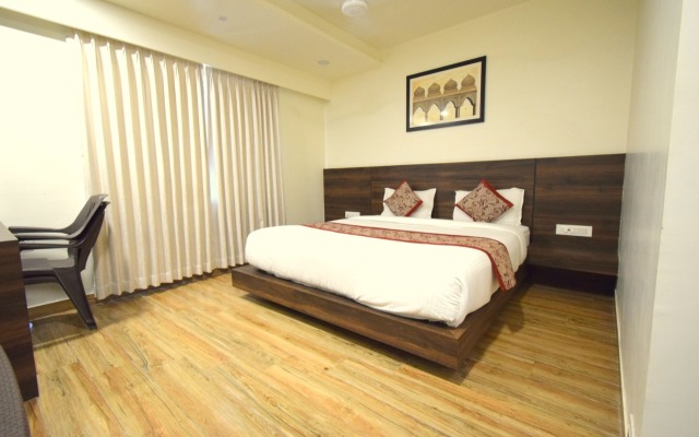 Pari Hotel