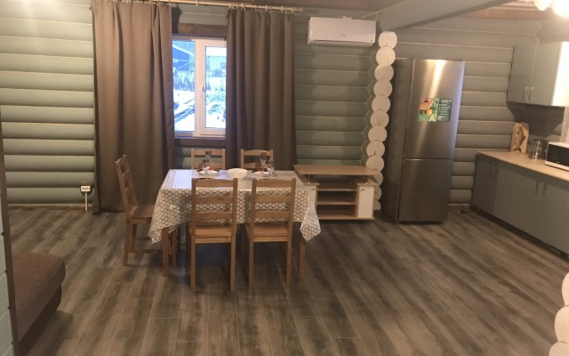 Na Chetyre Persony Guest House