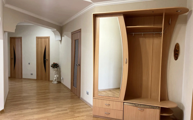 Квартира Трехкомнатная Просторная в Элитном ЖК Тобольска