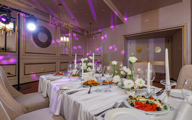 Atrium Palace Hotel