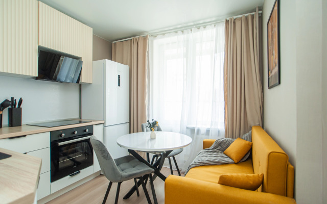 Prostornaya S Bolshim Kolichestvom Spalnykh Mest Flat