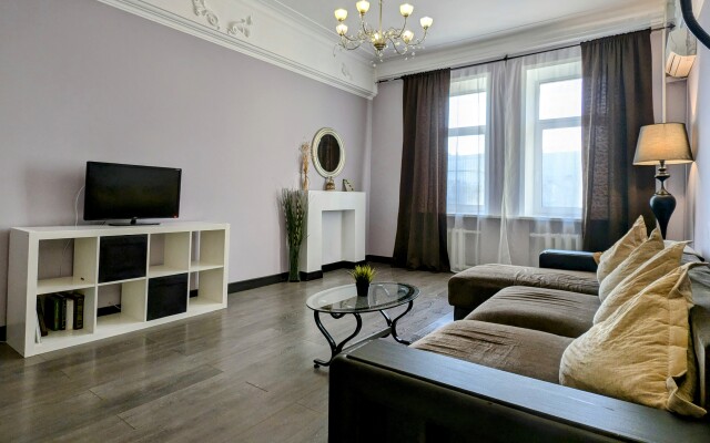 KvartiraSvobodna - Ogromnaja kvartira na reke Jauza Apartments