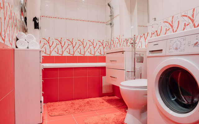 V yarkom tsvete rayon Sovetskiy Apartments