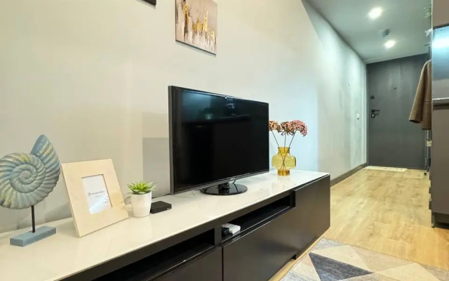 Dvukhurovnevye u metro Nagornaya Apartments