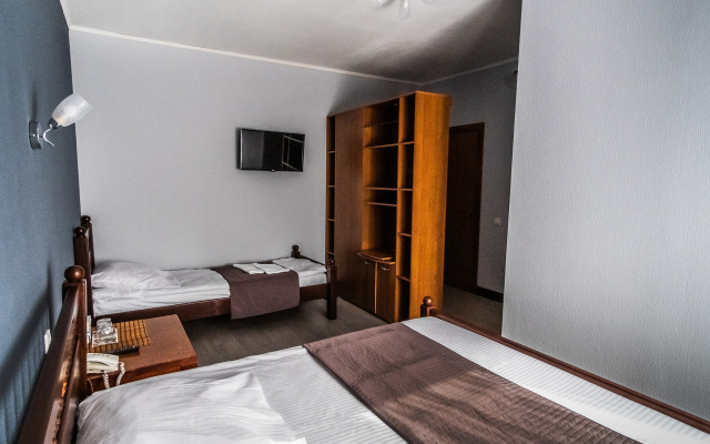 Mira-LocuS Mini-Hotel