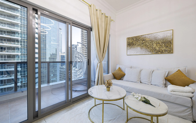 Luxury and Spacious Full Marina View Flat