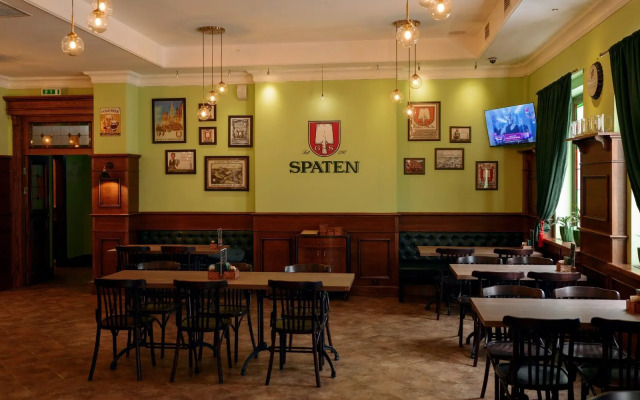 Zarya Hotel
