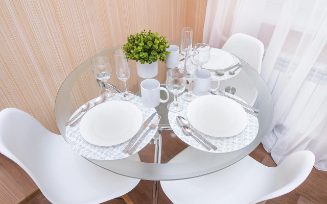 Odnokomnatnaya Kvartira Karolinskogo,10 Apartments