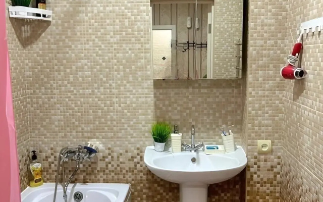 Uyutnaya Prostornaya Kvartira Flat