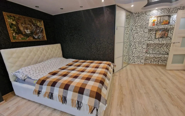 Апартаменты Ленина 16