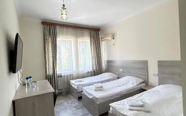 Oasis Hotel Kapan