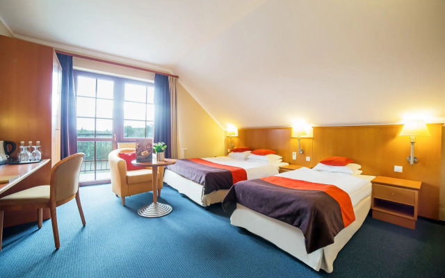 Отель Korona Park Klewinowo