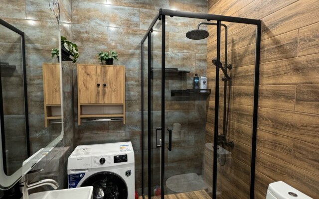 Uyutnaya Dizaynerskaya Kvartira Flat