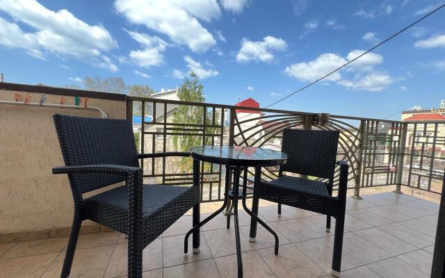 De Paris Guest House