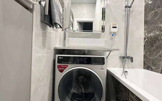 Квартира Очень уютная трехкомнатная недалеко от парка Краснодара