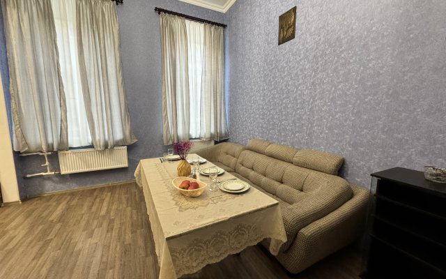 Prostornaya Kvartira Dlya Bolshoy Semyi Apartments