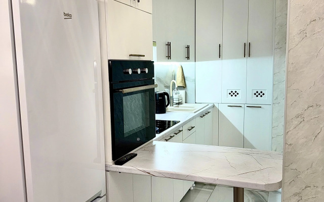 V Samom Tsentre Pyatigorska naprotiv Avtovokzala Apartments