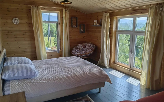 Bolshoy Private House