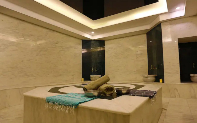 Azuu Hotel