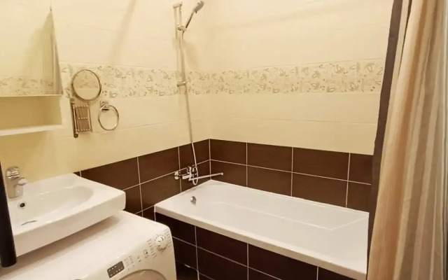 V Samom Serdtse Sankt-Peterburga Flat