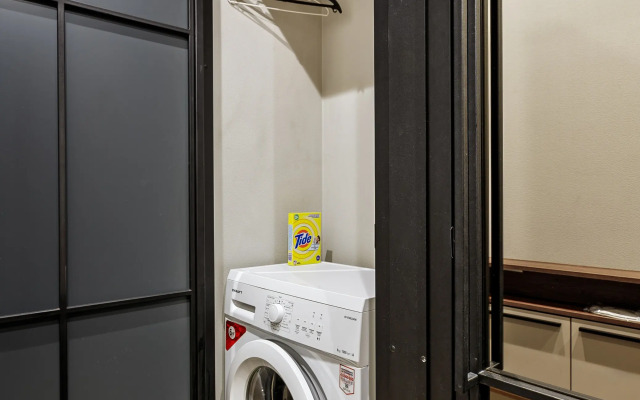 Studiya Na Shelepikhinskoy Naberezhnoy Malakhit Apartments
