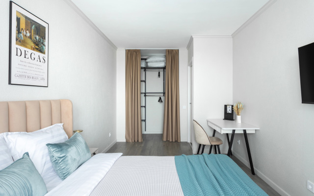 Degas Ryadom V Pulkovo I Ekspo Forumom Flat