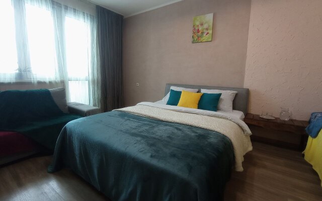 Live-In-Comfort Na Tvorchestva 3 Flat