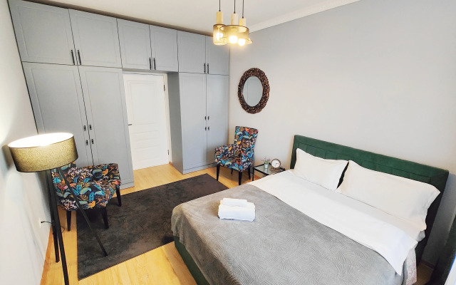 M.O.O.N. APARTMENTS Seifullina 500 Apartments