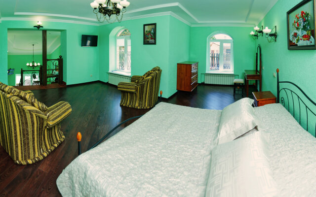 Pervyij Dohodnyij Dom Guest house