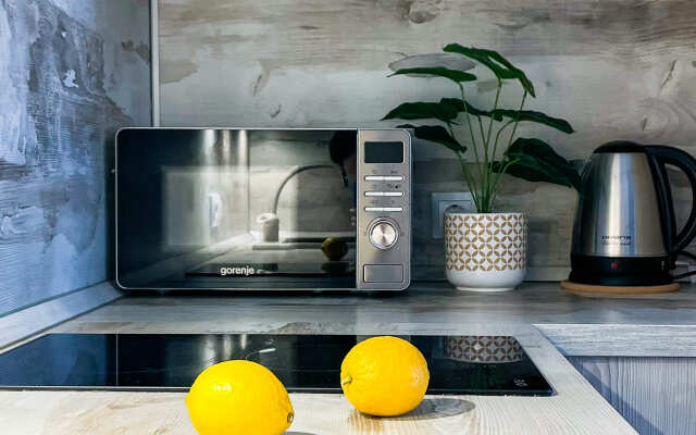 Квартира Apartment Sweet Home на Мурата Ахеджака 16/1