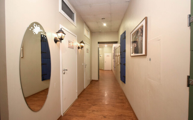 Missis Hudson Living Quarters